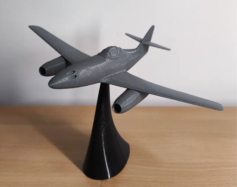 Messerschmitt Me 262 scale model
