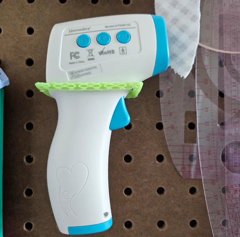Pegboard Holder for Homedics Thermometer -6g 