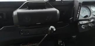 Anker Soundcore Boom Hanger Land Rover Defender