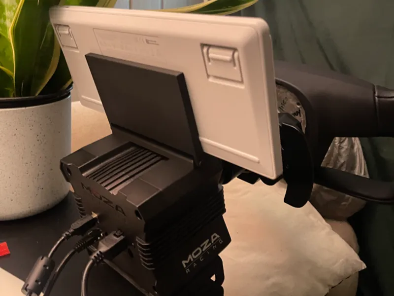 Moza R5 ajustable stand for tablet, phone,keyboard
