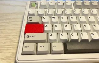 Keypad anti-mistouch cover 键盘大写键防误触盖