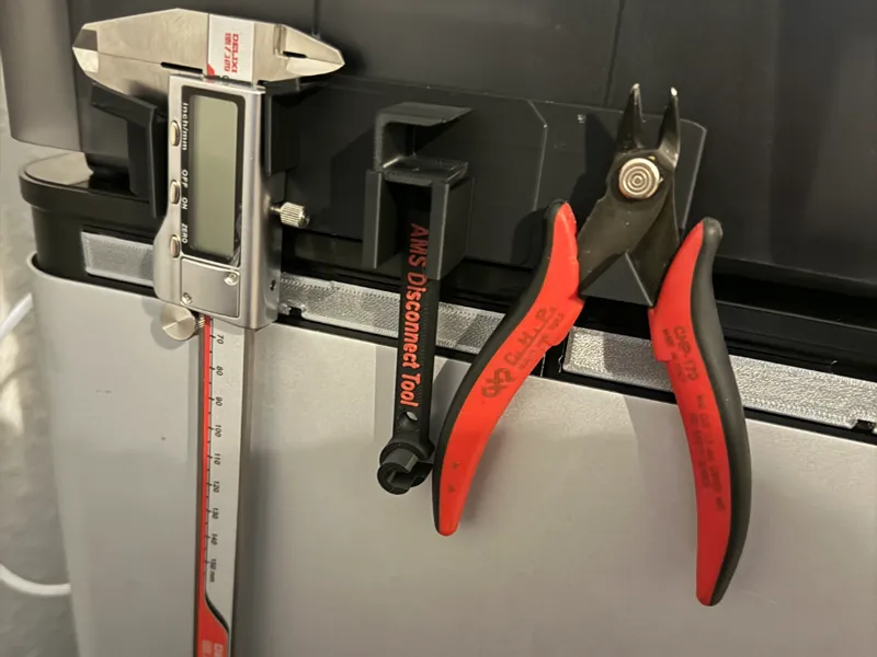 AMS Tool Holder
