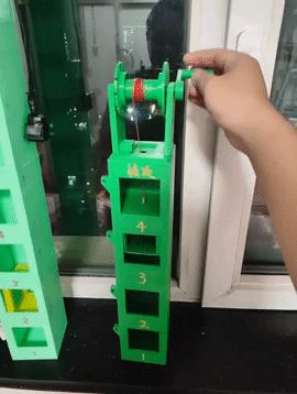手摇电梯玩具