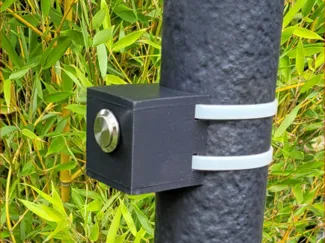 Push-button housing, pole mounting, remote control