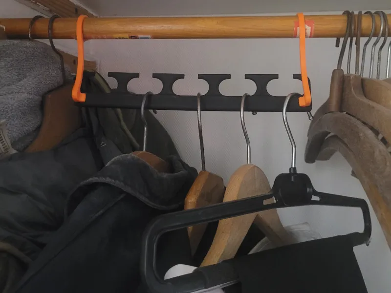 Cintre pliable