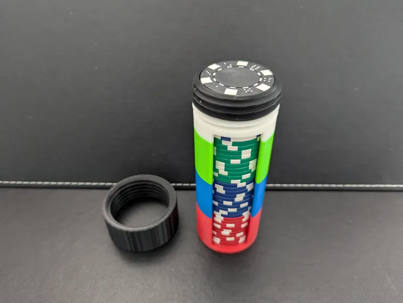 Casino chips container