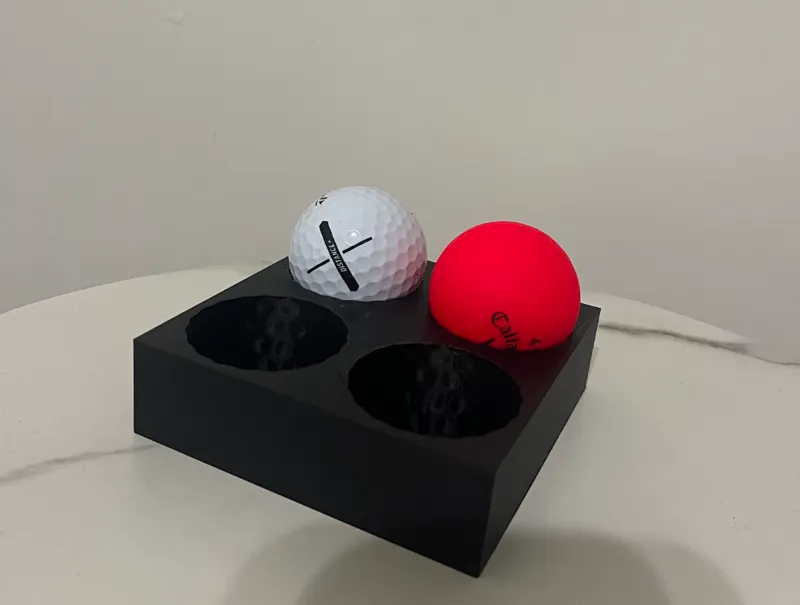 Golf ball holder