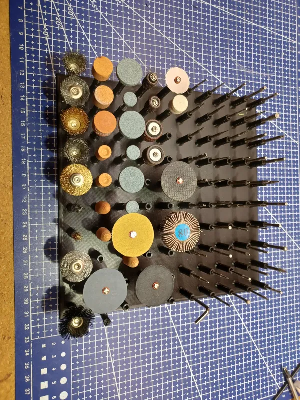 Additional holder for multi-sander