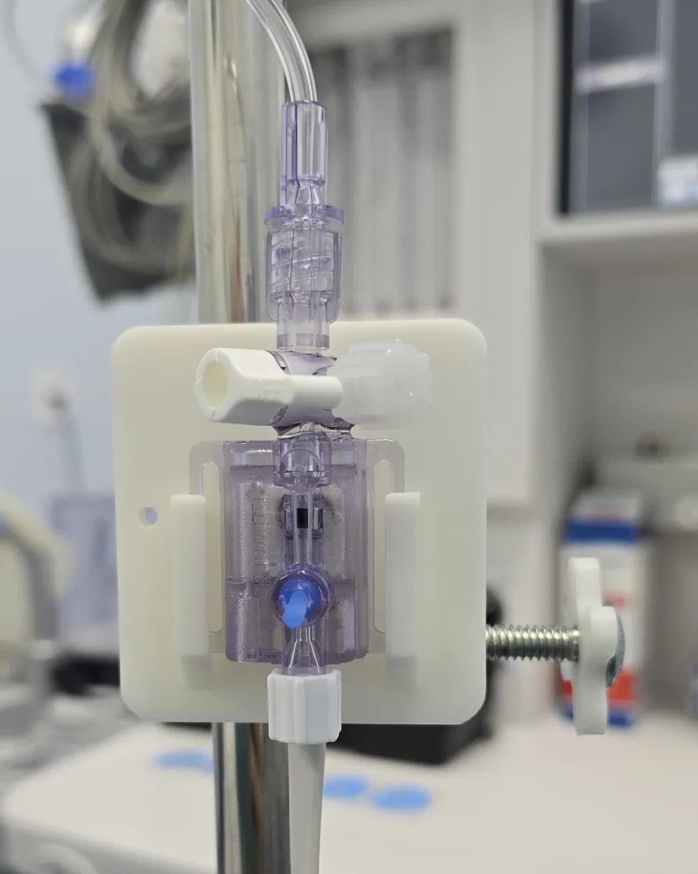 Pressure transducer holder for Edwards TruWave by RJNG MakerWorld