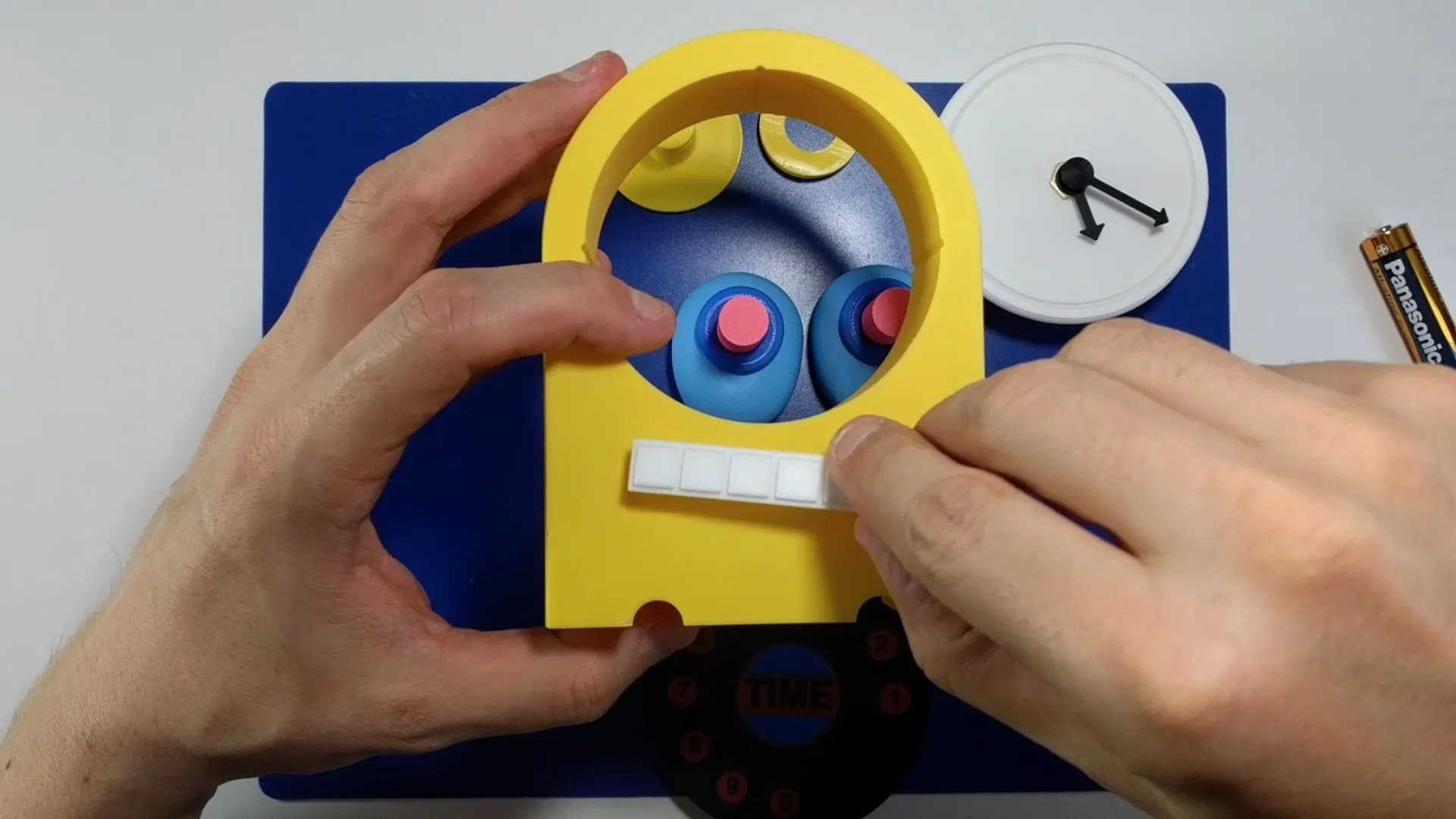 Mr. Time Clock from Dr. Slump (BambuLab 011 kit) by BuildByte3D ...