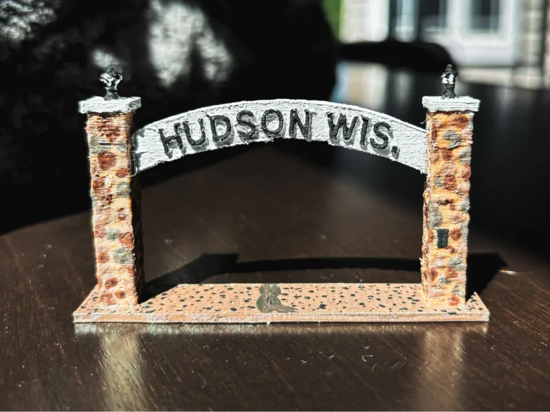 Hudson Wisconsin Arch Miniature