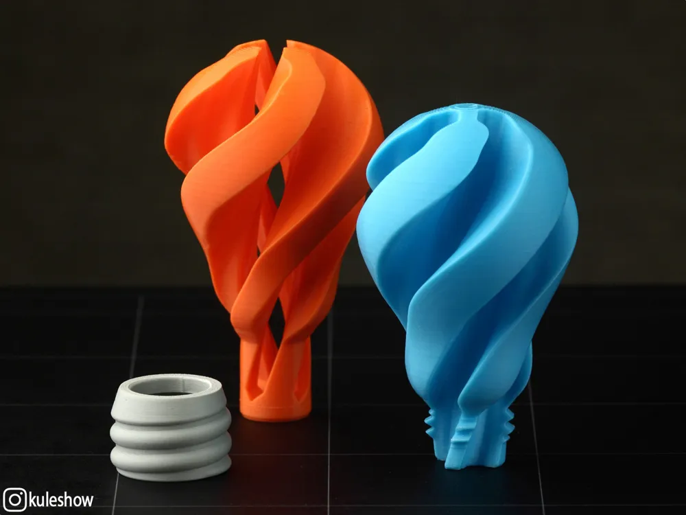 Spiral Light Bulb by bigovereasy MakerWorld