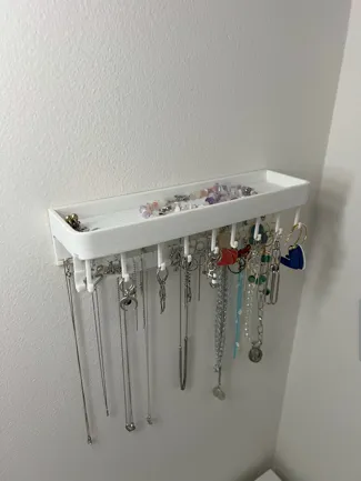Jewelry wall hanger/organizer