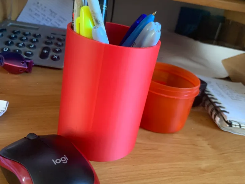 pen holder