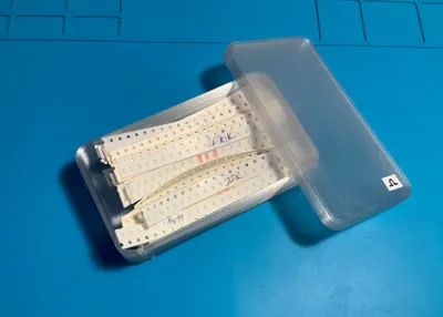 Simple storage box (for cut SMD reels)