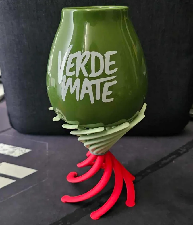 Spiral holder