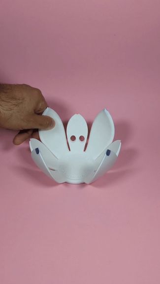 Echo Dot Lotus Dock