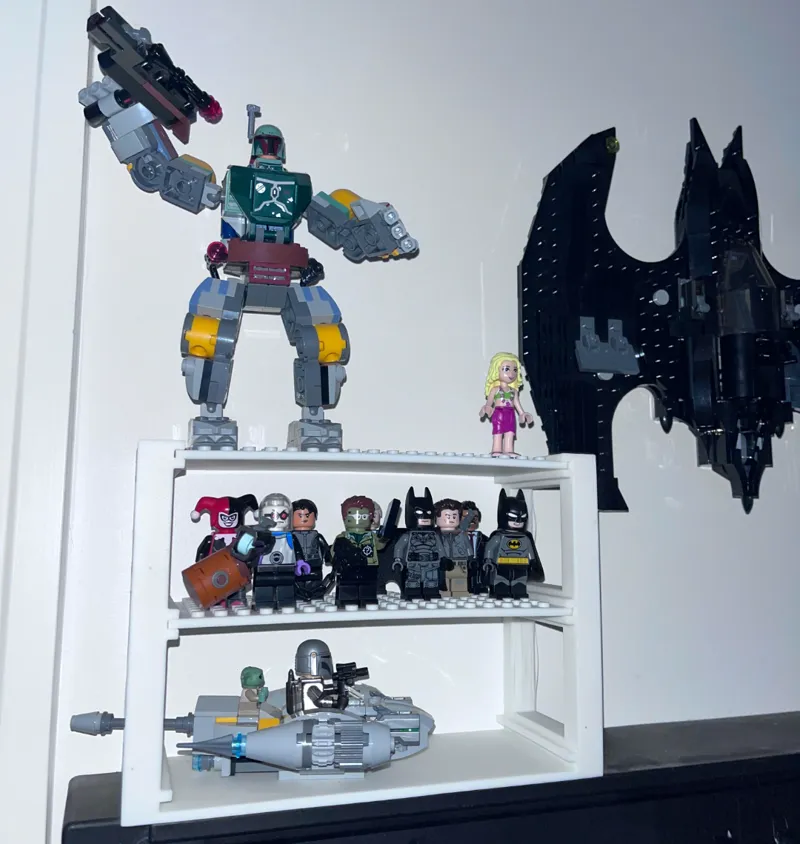 Brick (leg-o compatible) minifigure stand, 3 level