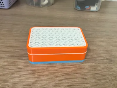 Kumiko Storage Box - locked by magnet