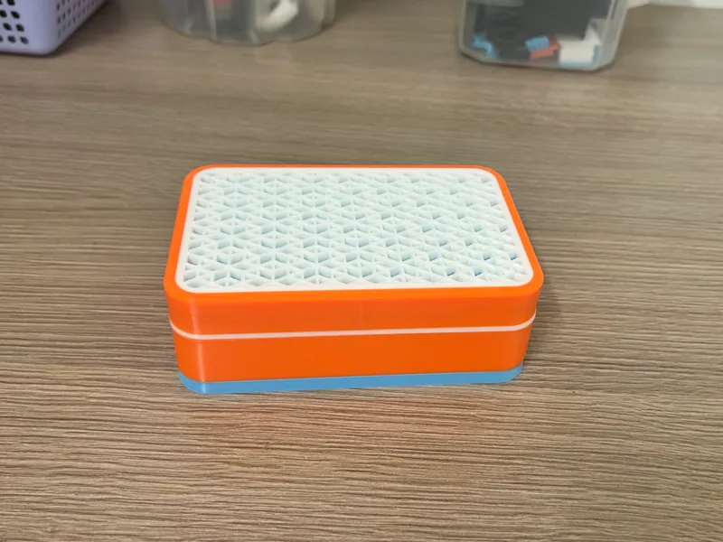 Kumiko Storage Box - locked by magnet