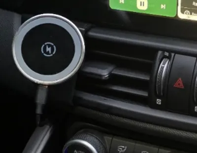 Alfa Romeo Giulia Clip on Phone Holder. 