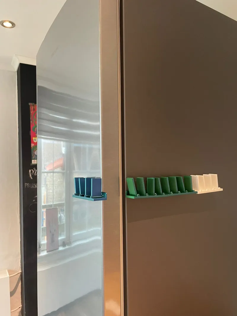 Fridge domino magnet