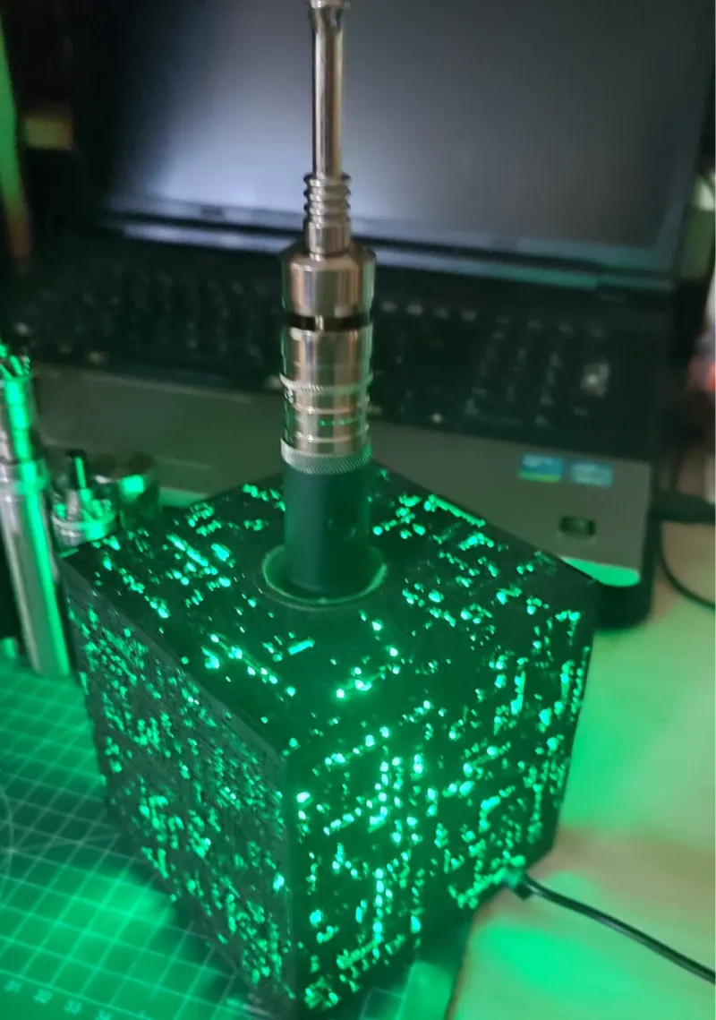 Borg Cube with LED as a vape tube holder