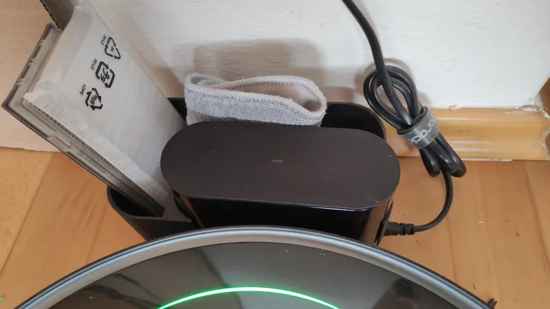 Roborock S7 accessories holder