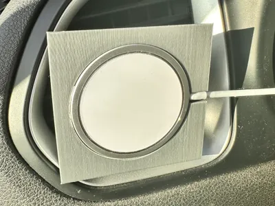 Car stand iPhone mag safe