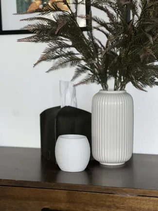 Modern round vases available in 3 different sizes.