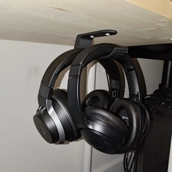 Support casque sous bureau
