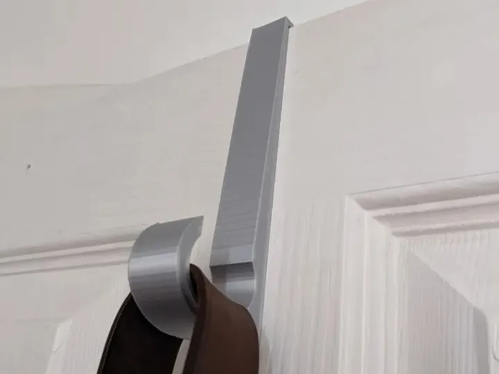 No-Nails Door Hook