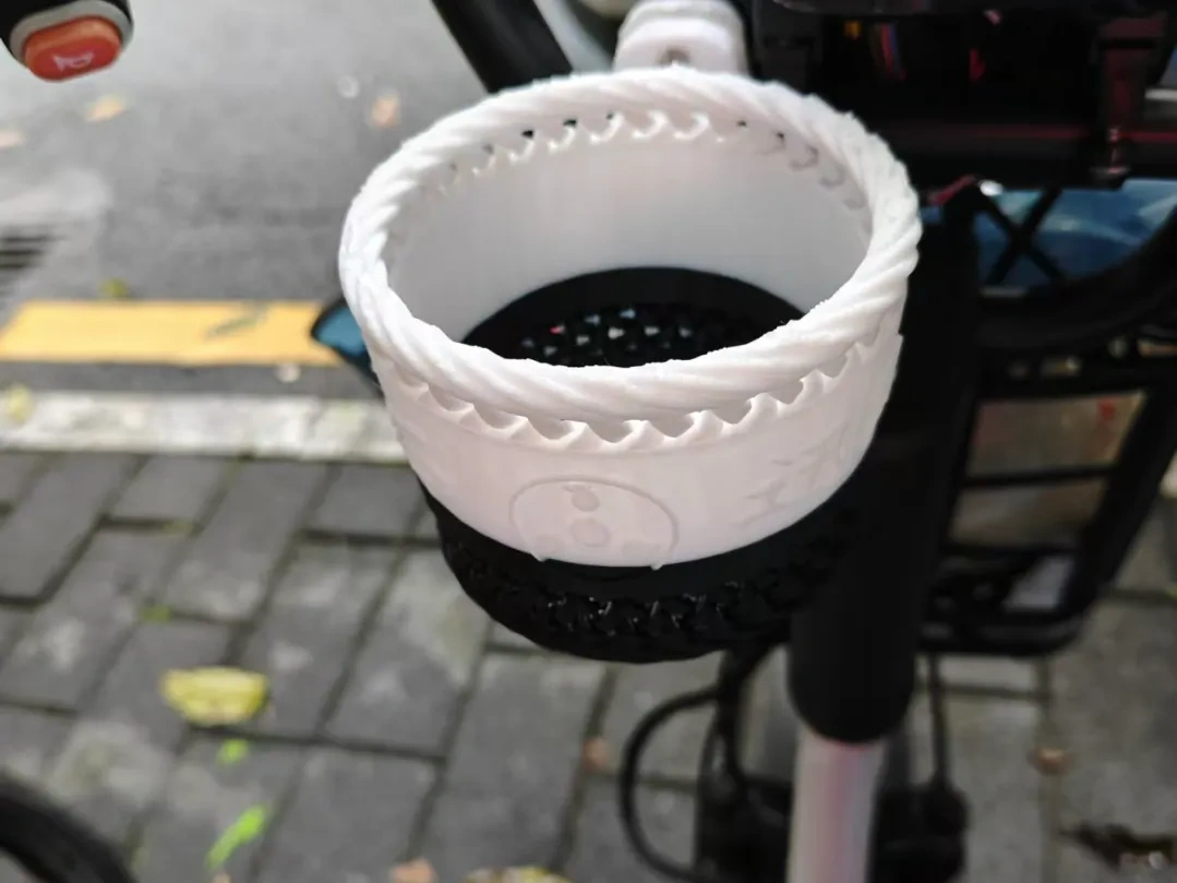 电动车编织感奶茶杯架