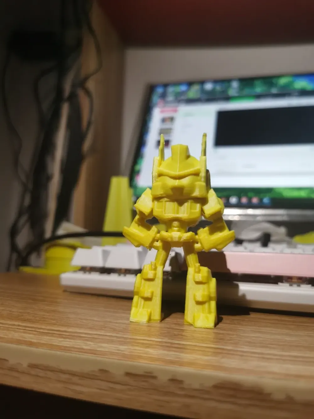 QVersion Transformers Optimus Prime Angry Birds Red Bird Split Pillar