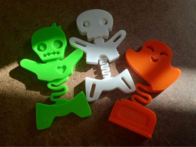 Springy Halloween Toys (v2)