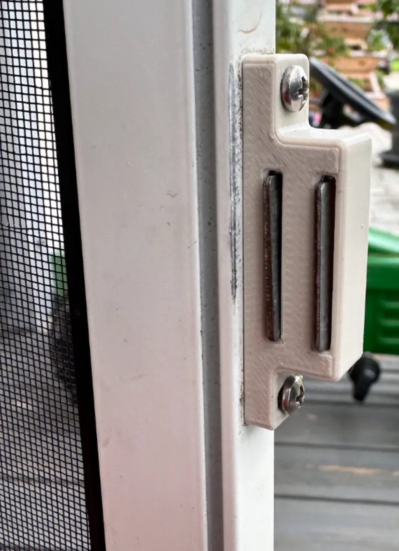 Tesa Magnethalter / Tesa magnetic holder