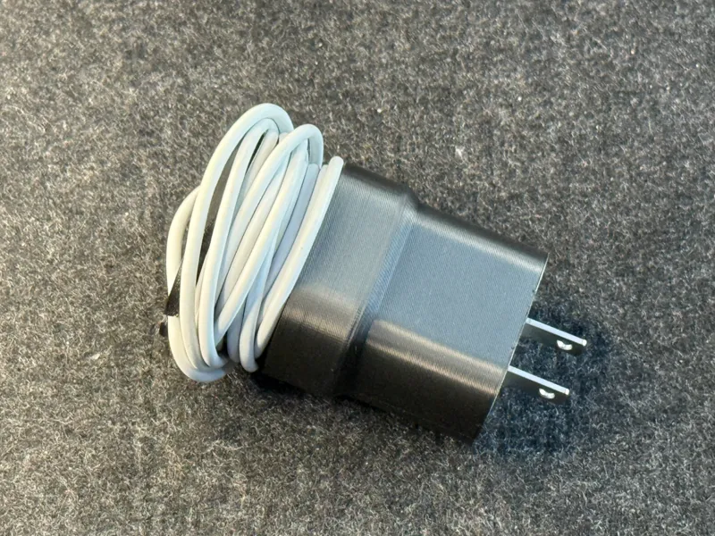 iPhone CableNest Charger Case