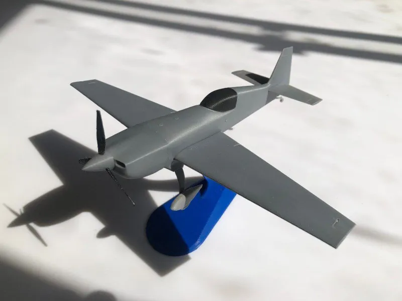 extra 300