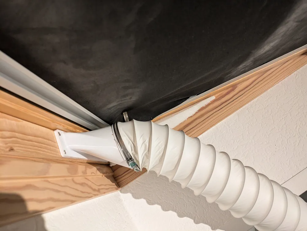 Exhaust funnel ø100 for pivot window (VELUX) by TheBegin S - MakerWorld