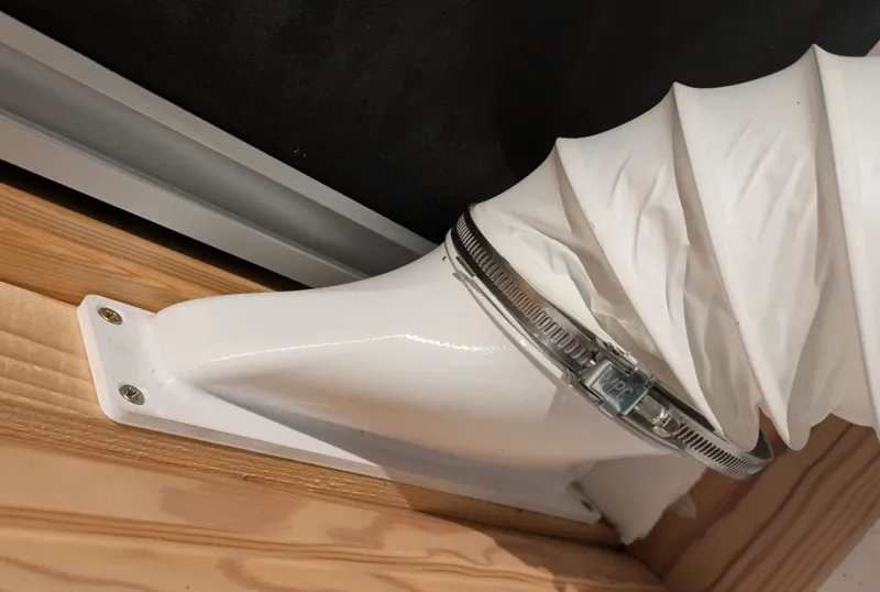 Exhaust funnel ø100 for pivot window (VELUX)