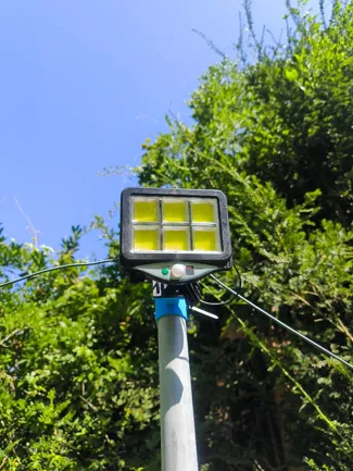 Solar led lamp holder 