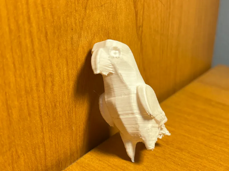 Cute little low poly parrot (failed support remov)