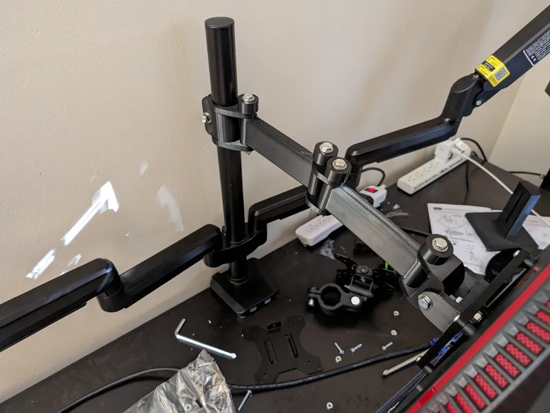 Modular 100mm VESA monitor arm