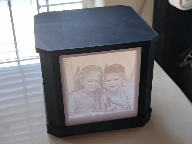 rotating lithopane box with swopable photos