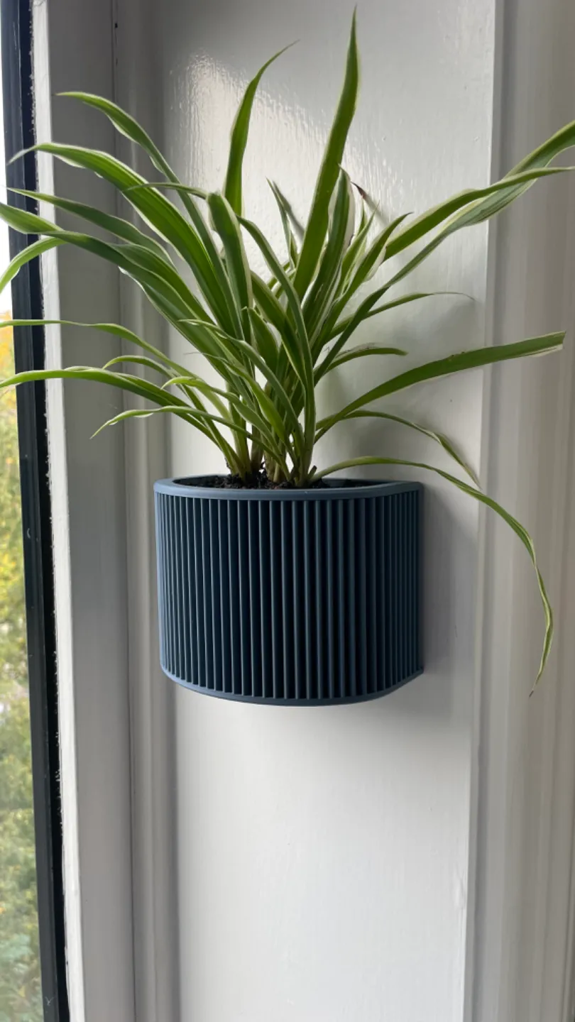Wall mounted planter No nails needed by AASTRUP 3D MakerWorld