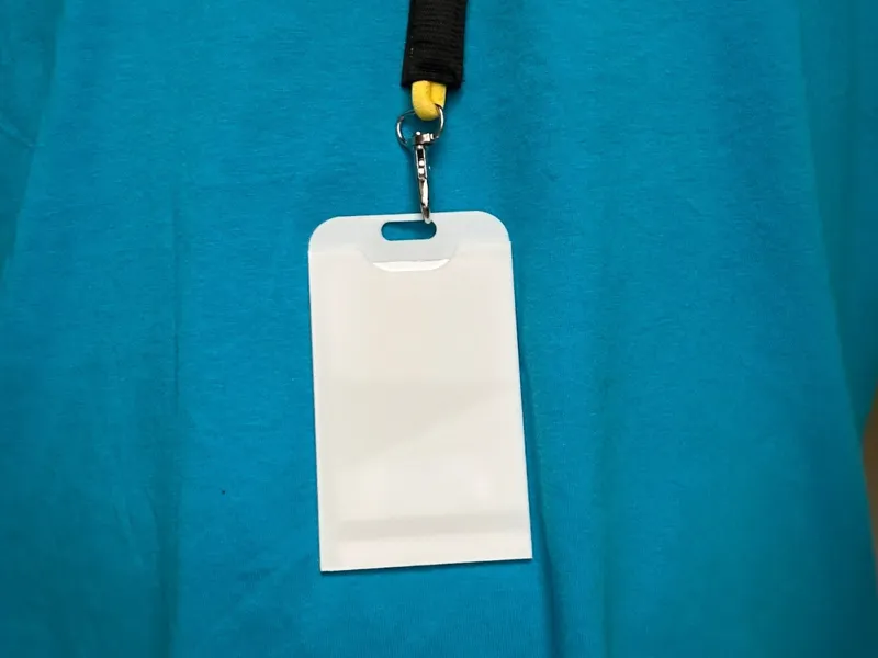Badge\Card's sleeve