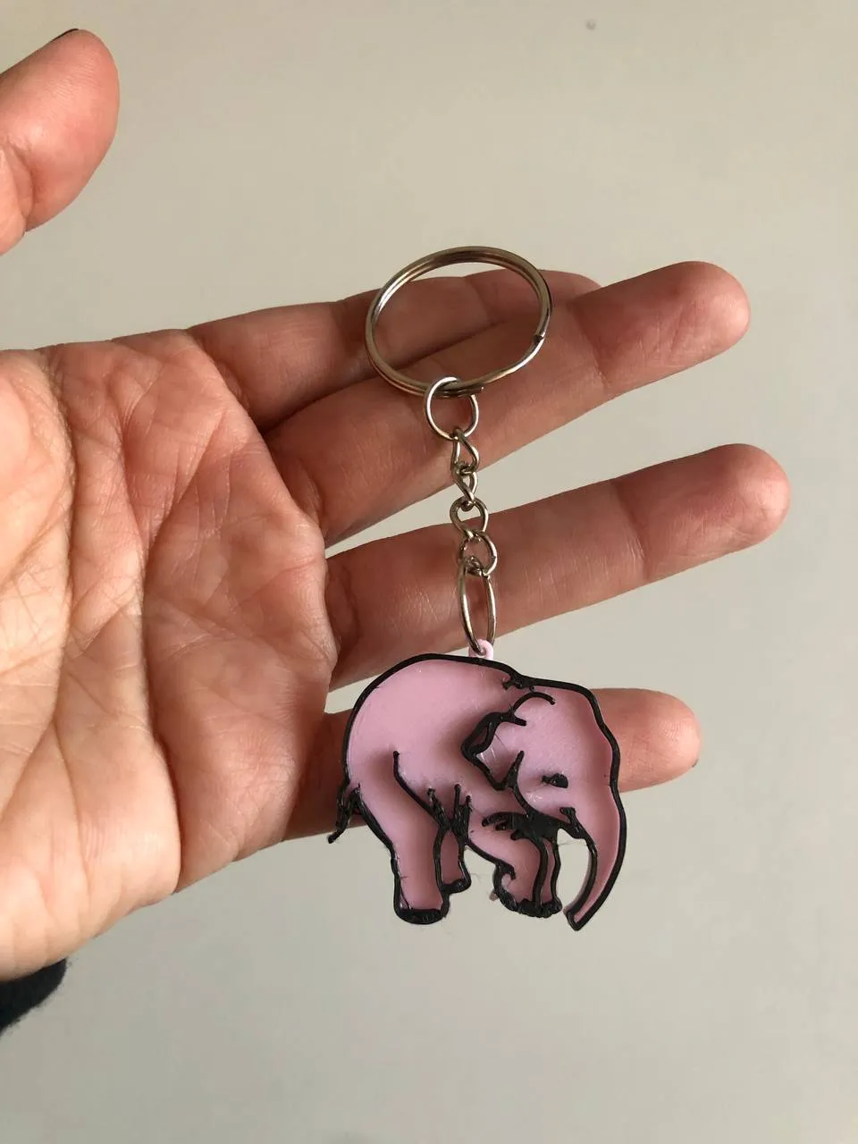 Earring elephant delirium beer pendiente keychain view 2