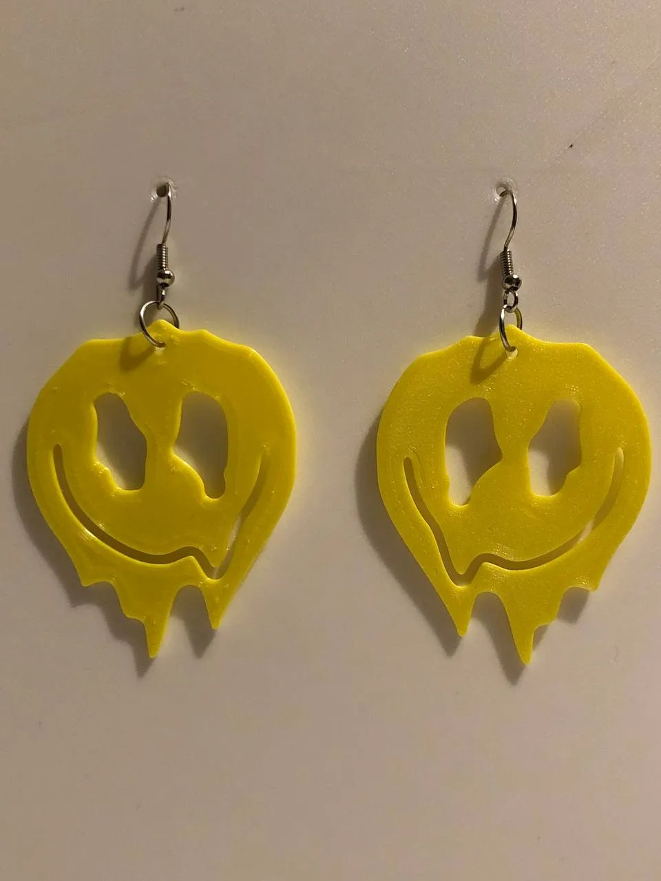 Earring Smile Melt view 2