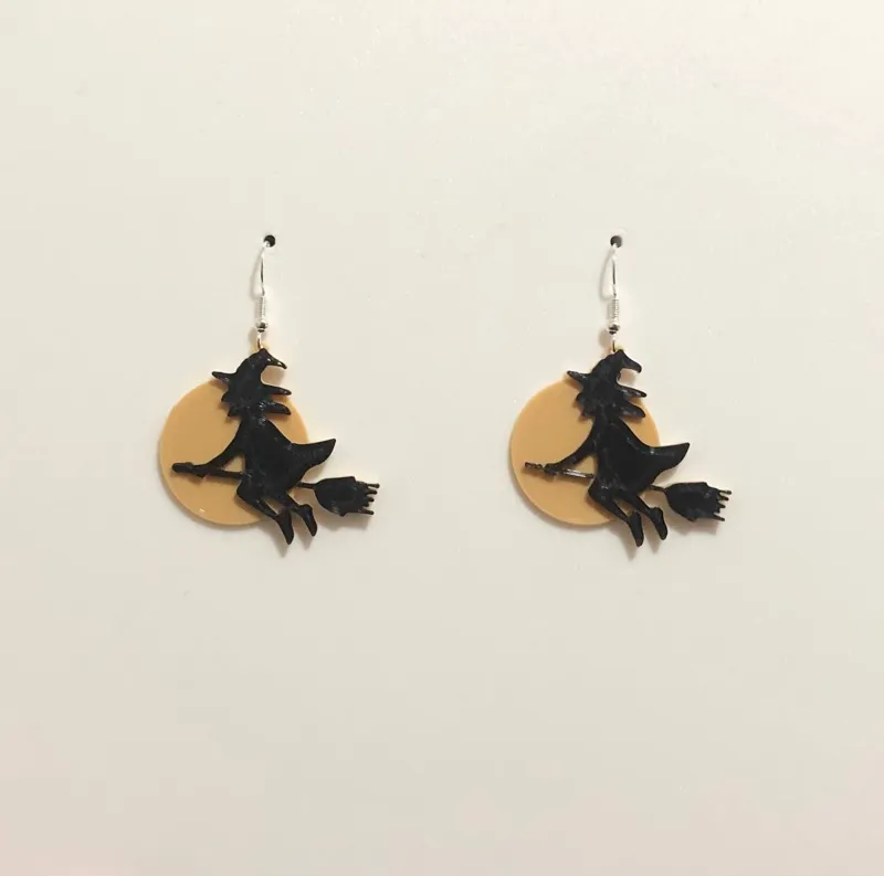 Earring witch moon pendant halloween