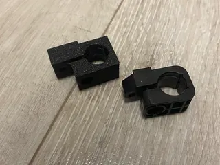 auto-leveling holder